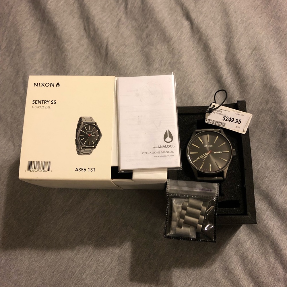 Nixon Sentry SS gunmetal men’s watch